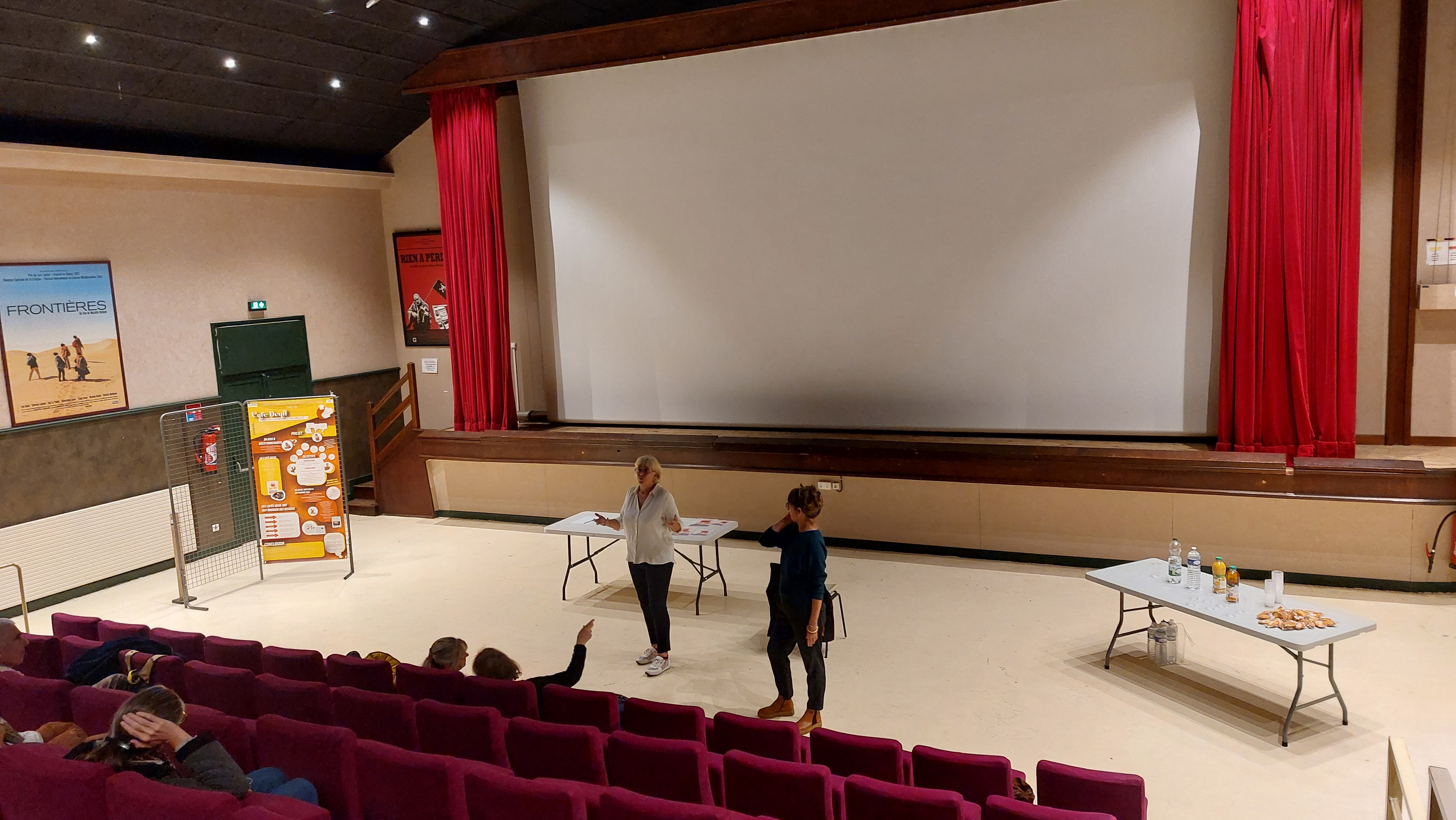 photo ciné débat Vayrac On ira 